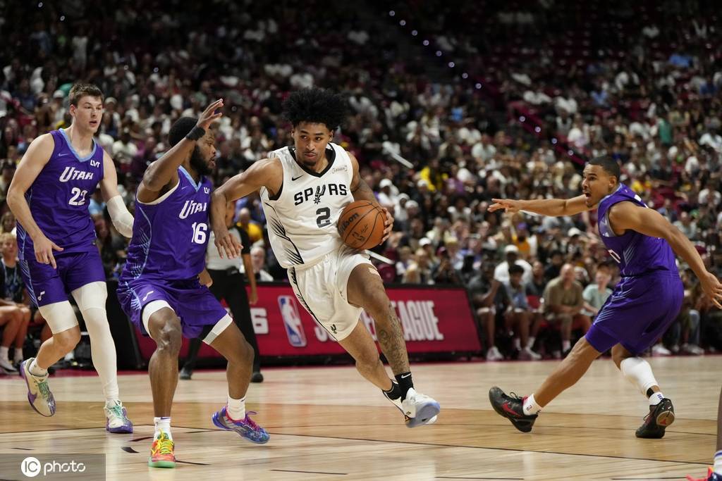 夏联综述：布朗尼17+5+5湖人输德比 河村勇辉两双